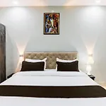 Super Townhouse Gls International