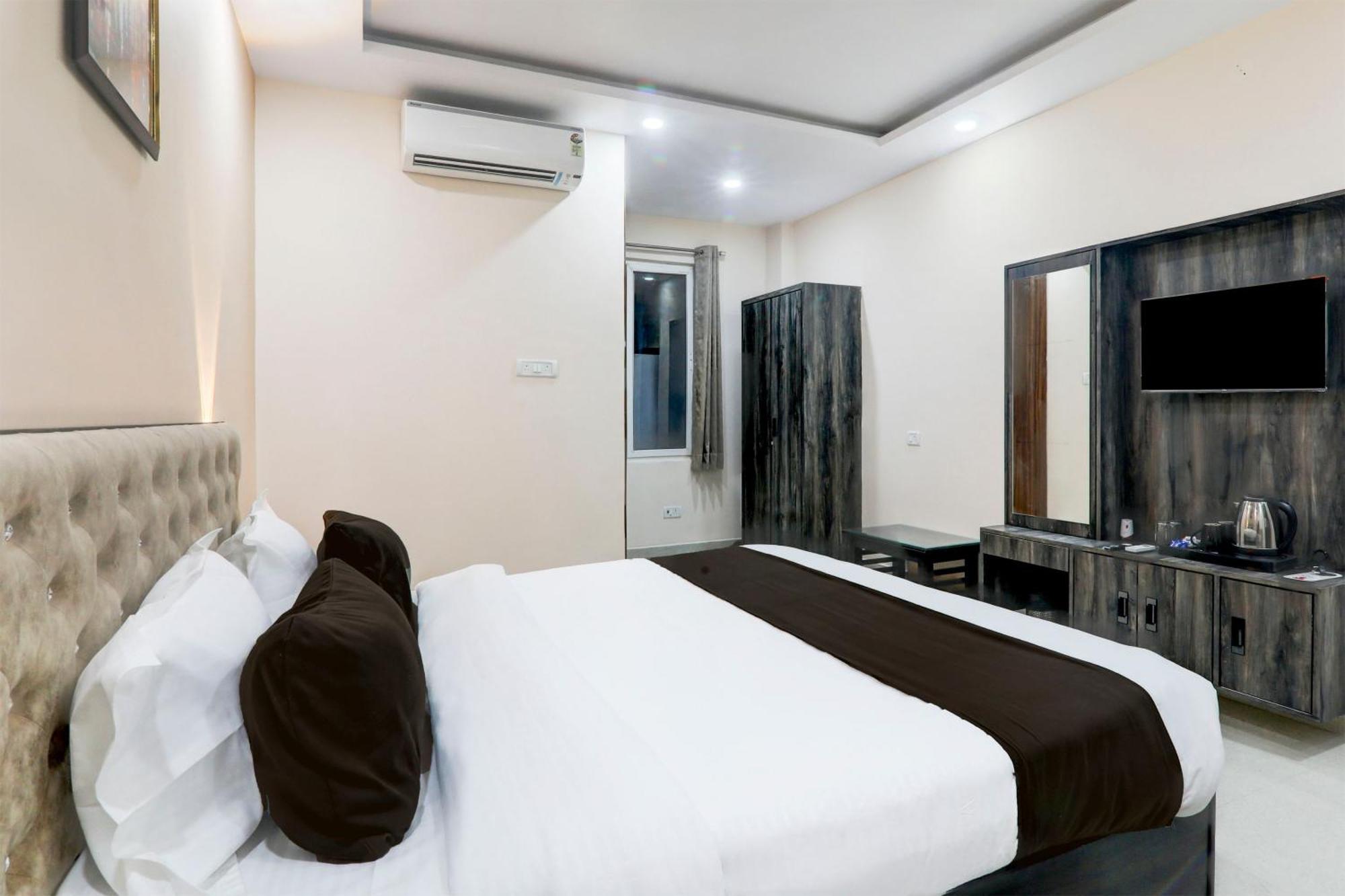 Hotel Super Townhouse Gls International