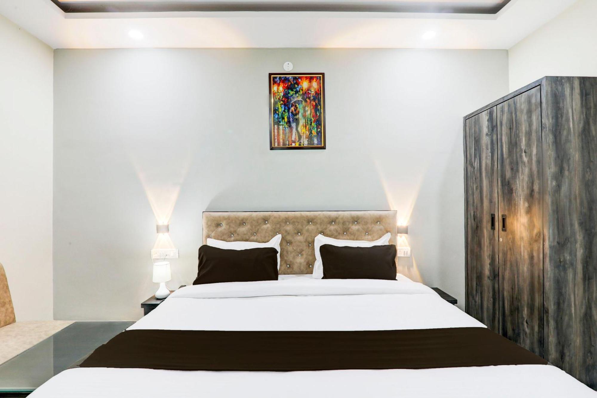 Super Townhouse Gls International Hotel