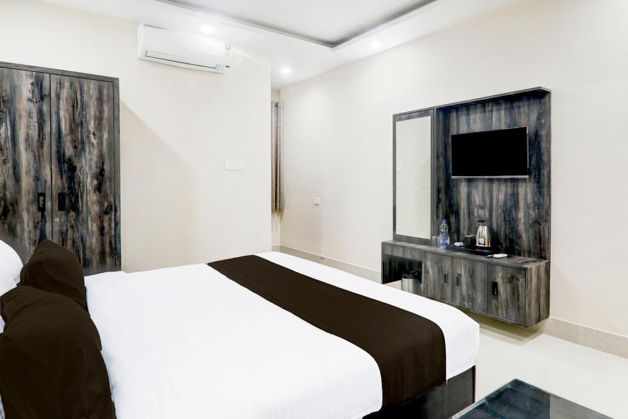 Super Townhouse Gls International Hotel *